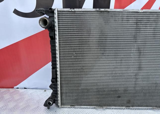 Радиатор охлаждения двигателя Audi A5 8T cal 3.2 8K0121251Q