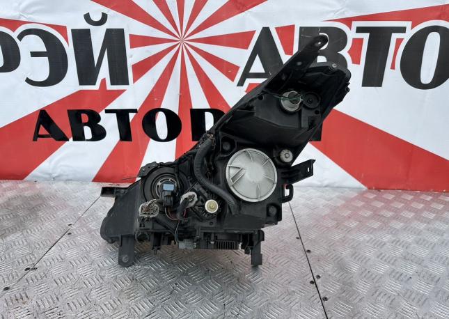 Фара ксенон правая Infiniti Ex25 Ex35 J50 QX50 