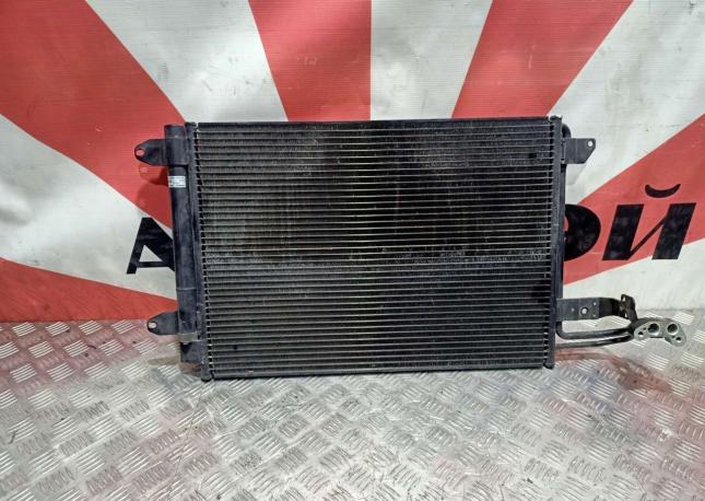 Радиатор кондиционера Volkswagen Jetta 5 1K0298403A