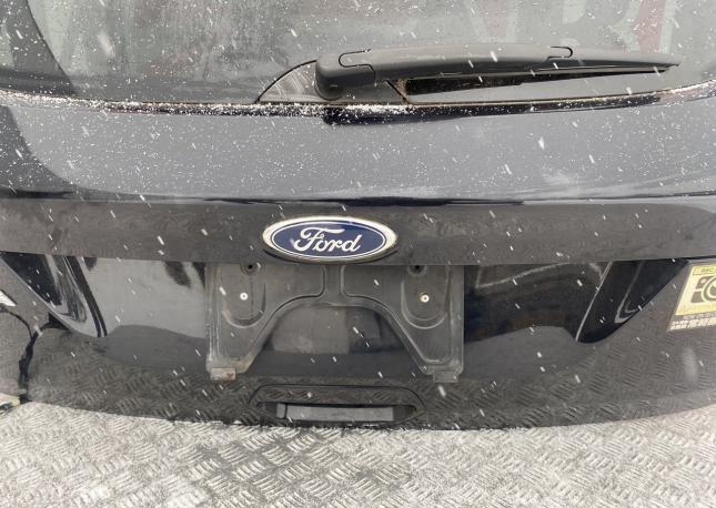 Крышка багажника Ford Kuga 1 