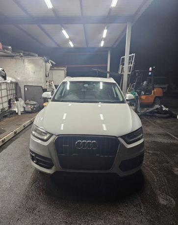 Крыло переднее левое Audi Q3 8U 8U0821105