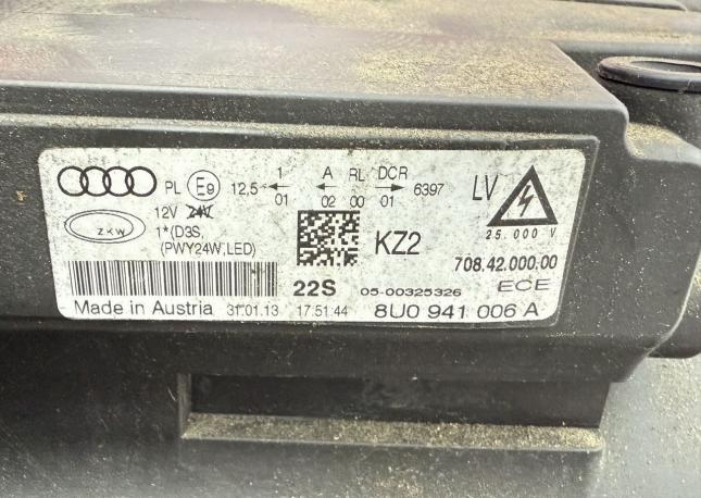 Фара ксенон правая Audi Q3 8U 8U0941006A