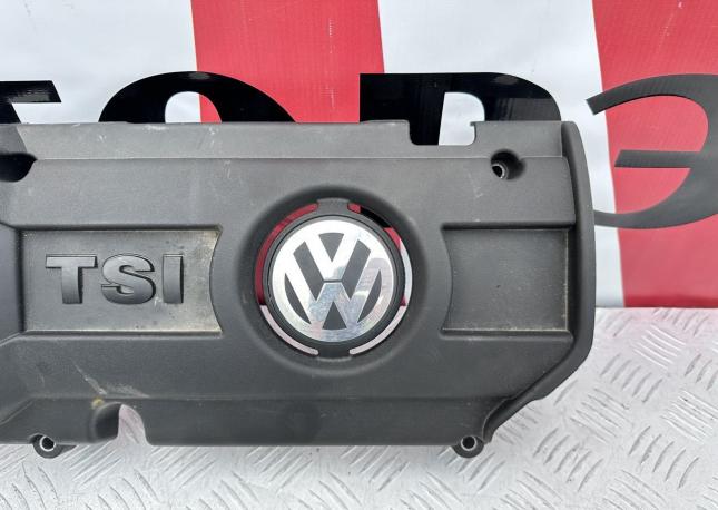 Крышка на двигатель Volkswagen Golf 6 1.4 Tfsi 