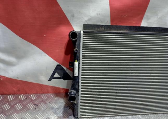 Радиатор охлаждения Volkswagen Jetta 5 1K0121251AT