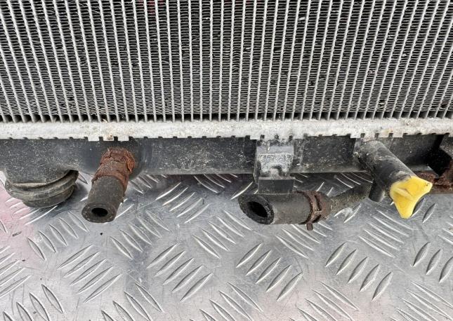 Радиатор охлаждения Toyota Camry V40 2.4 