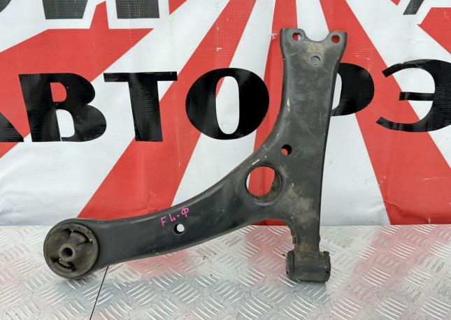 Рычаг передний левый Toyota Avensis T250 4806905070