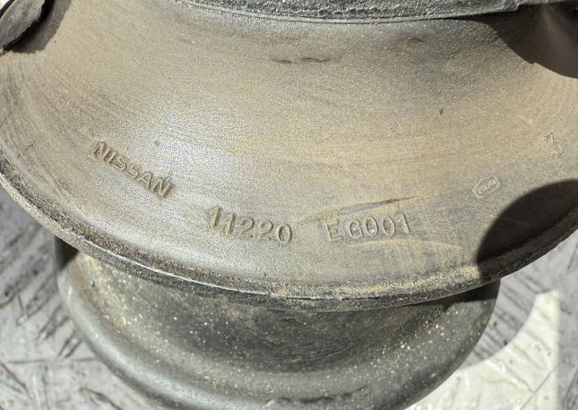 Подушка двигателя Nissan Fuga PY50 11220EG001
