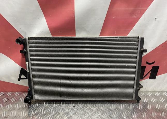 Радиатор охлаждения Volkswagen Passat B6 2.0 BVY 1K0121253AC