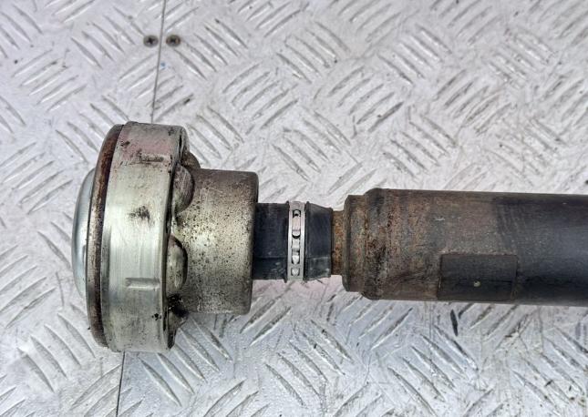 Передний кардан Volkswagen Touareg 7L 7L0521101D