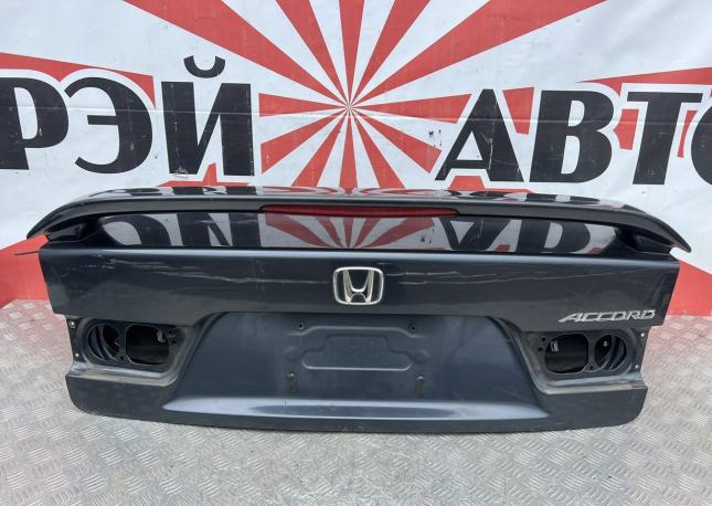 Крышка багажника со спойлером Honda Accord 7 
