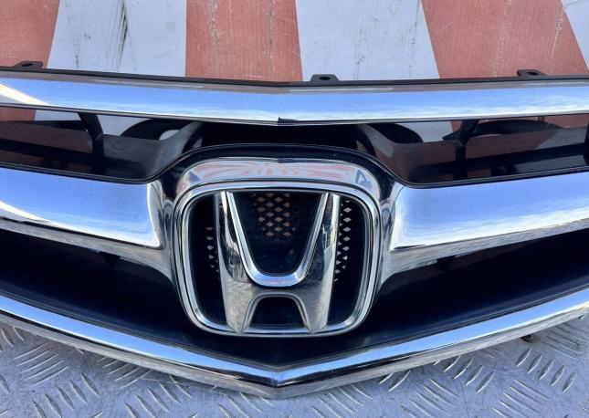 Решётка радиатора Honda Accord 7 рестайлинг 