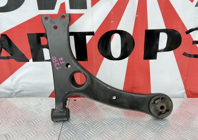Рычаг передний правый Toyota Avensis T250 4806805070