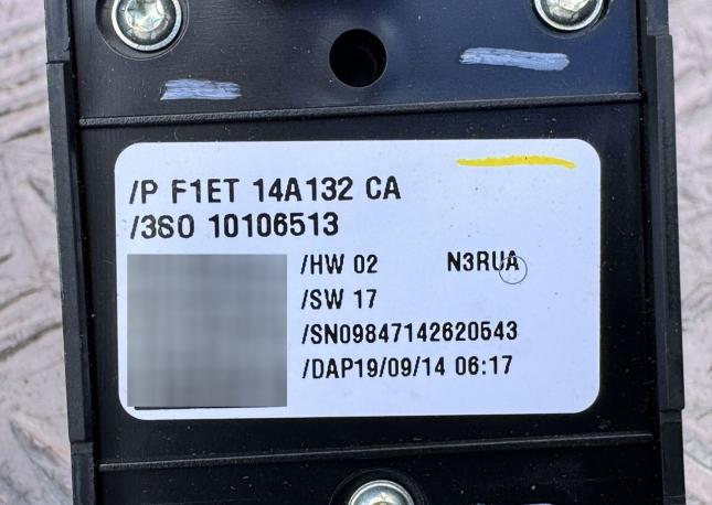 Блок кнопок стеклоподъемника ford Kuga 2 F1ET14A132CA