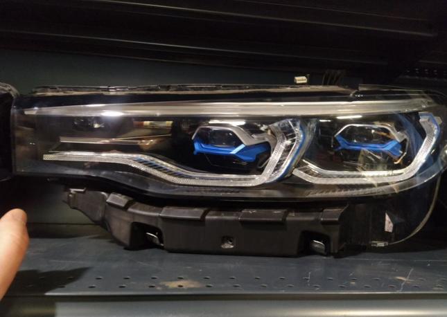 Фары лазерные на BMW X7 G07 Laser Light бмв Х7 63117933323