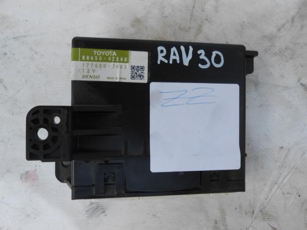Блок управления печки Б/У RAV 4 8865042240 8865042240