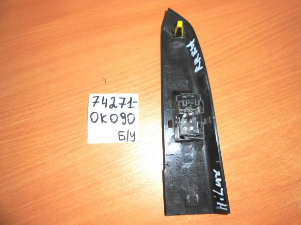 Накладка кнопки стеклоподъёмника RR RH Б/У 742710K090 742710K090