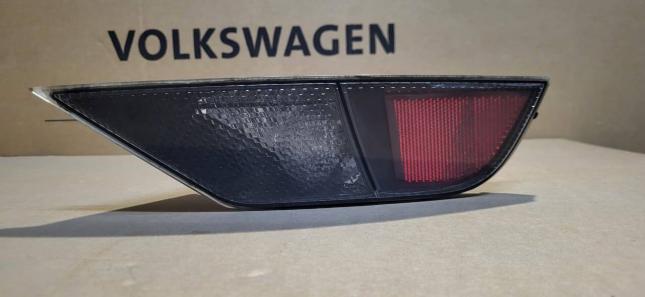 Фонарь задний в бампер правый Seat altea 5P0945224