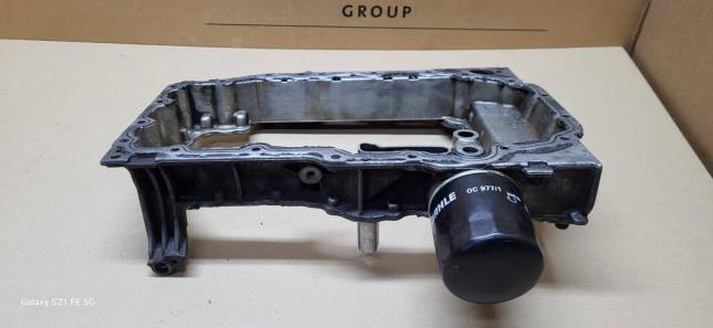 Поддон двигателя Skoda Octavia A7  04E103603 04E103603