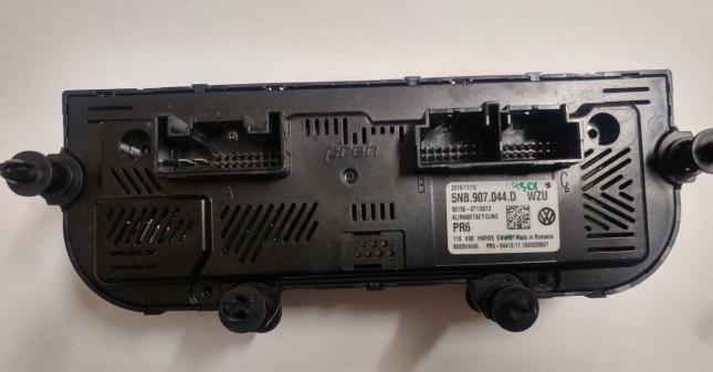 5NB907044D Климат контроль 5NB907044D