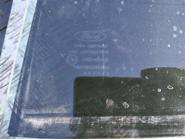 Стекло задней левой двери Ford Focus 3 1706322
