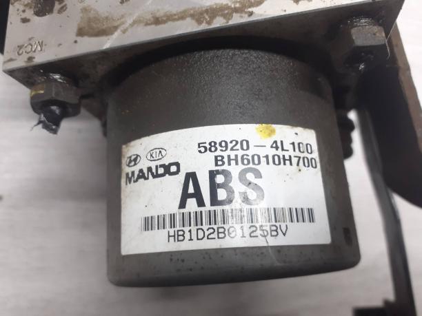 Блок ABS (насос) Hyundai Solaris / Kia Rio 3 589204L100