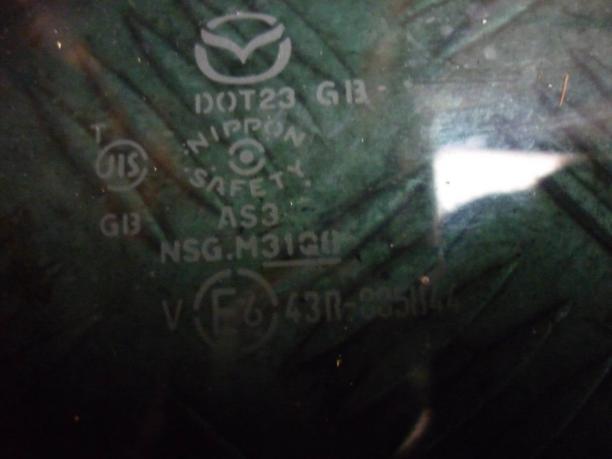 Стекло боковое правое Mazda CX 7 EG2262950C