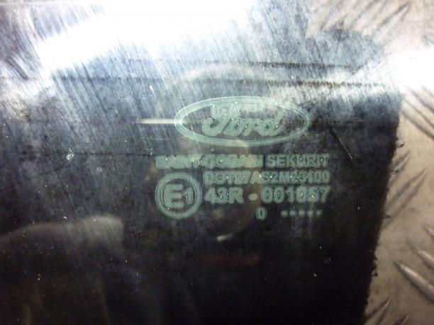 Стекло задней правой двери Ford Focus 2 универсал 1348858