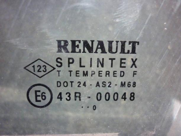 Стекло передней левой двери Renault Scenic 1 8200143306