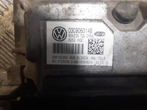 Блок управления двигателем Volkswagen Polo 5 rus 03C906014B