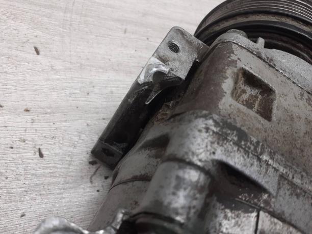Компрессор кондиционера Mazda CX 7 E22161450F
