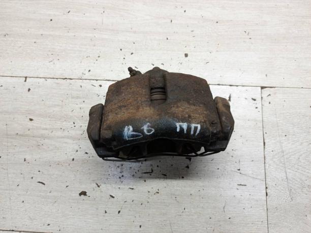 Суппорт передний правый VAG 1K0615124E