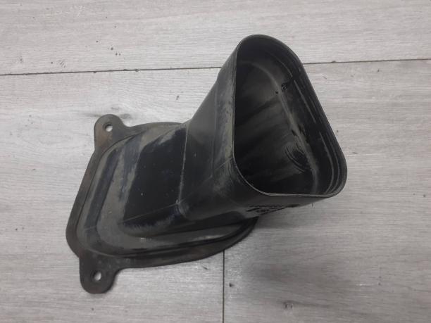 Патрубок воздушного фильтра Chevrolet / Opel 13306961