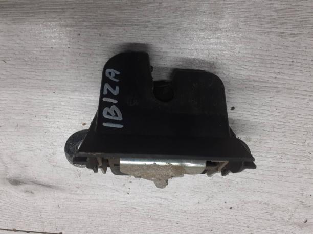 Замок багажника Seat Ibiza 5 6J4827505