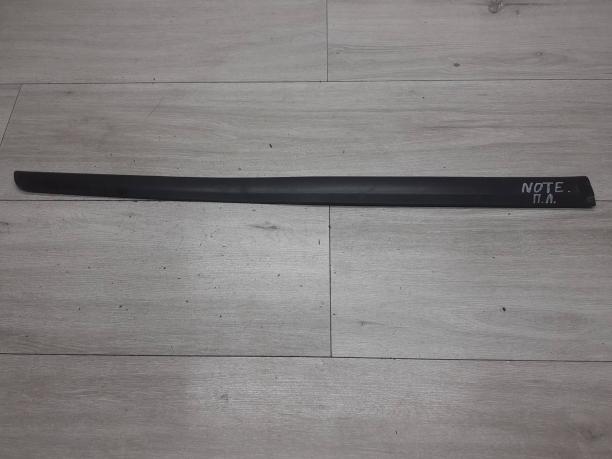 Молдинг двери передней левой Nissan Note E11 80871-9U000