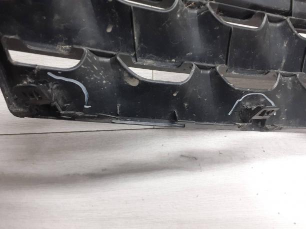 Решетка радиатора Nissan Note E11 62310-9U000