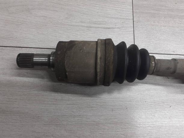 Полуось передняя правая Honda Civic 4D 8 44305SNA000