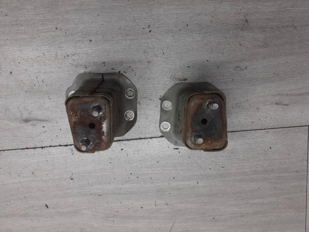 Кронштейн усилителя заднего Geely Emgrand EC7 106200292602