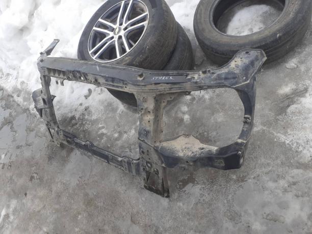Панель передняя (телевизор) Hyundai Starex H1 641014H000