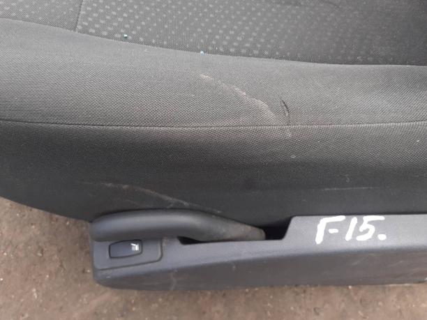 Сиденья передние комплект Nissan Almera G15 
