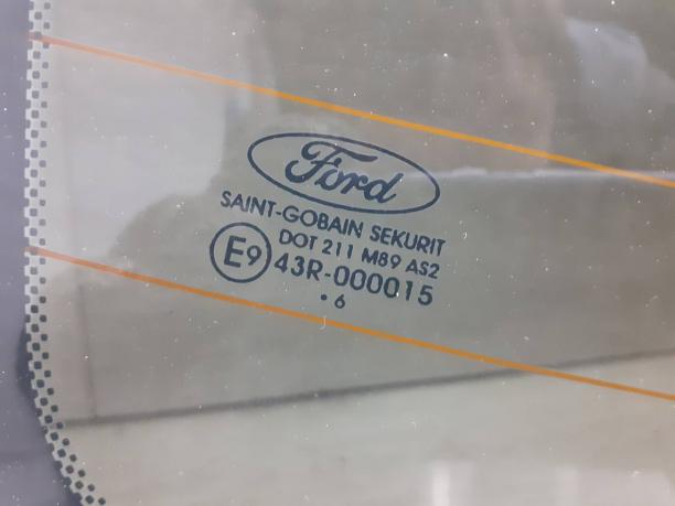 Стекло заднее Ford Focus 2 седан 1362994