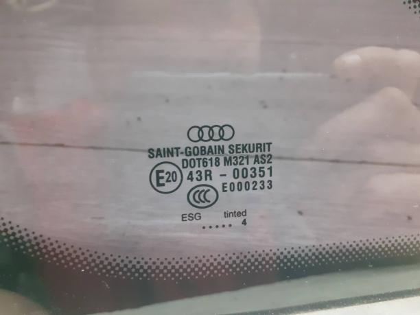 Стекло боковое левое Audi A8 D3 4E0845299M