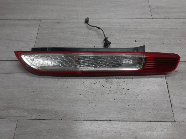 Фонарь задний правый Ford Focus 2 хетчбэк 1520757