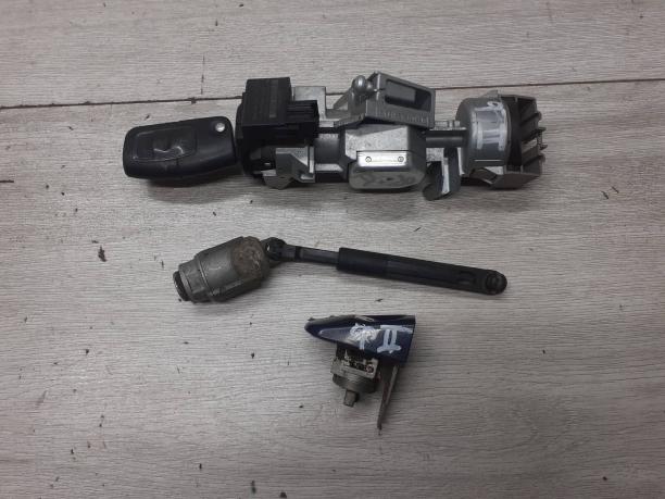 Замок зажигания МКПП Ford Focus 2 3M513F880AE