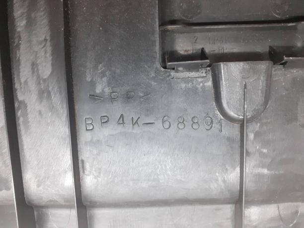Обшивка багажника Mazda 3 BK хетчбэк BP4K6889XB72