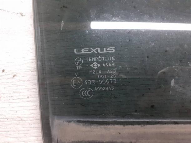 Стекло задней правой двери Lexus RX 330 6810348130