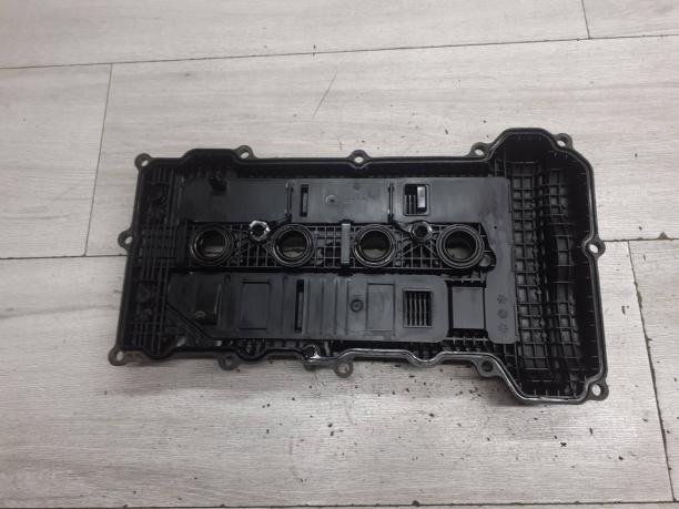 Клапанная крышка Hyundai-Kia 22410-2E000
