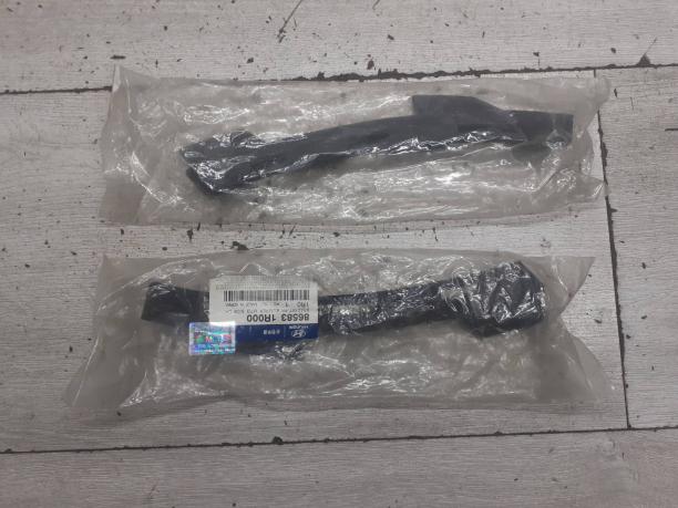 Кронштейн переднего бампера Hyundai Solaris 86583-1R000