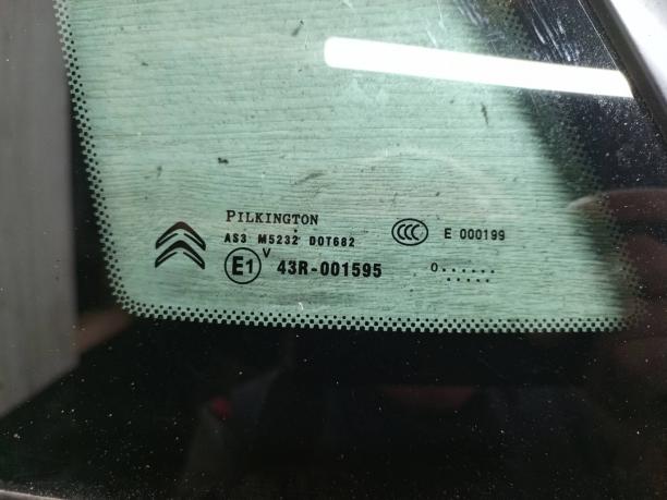 Стекло боковое левое Citroen C4 2 хетчбэк 856804