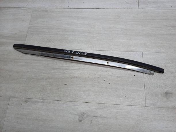 Молдинг лобового стекла Nissan Almera B10 7276295F0A