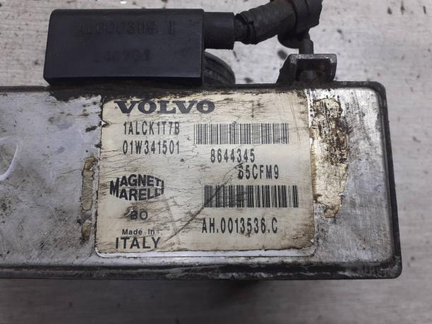 Дроссельная заслонка Volvo S60 8644345
